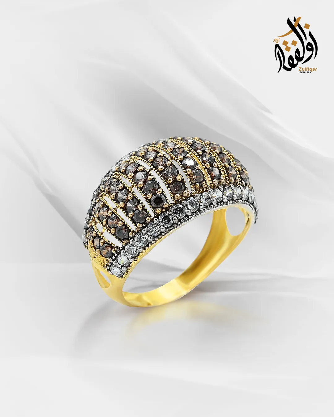 Gold ring with stones
